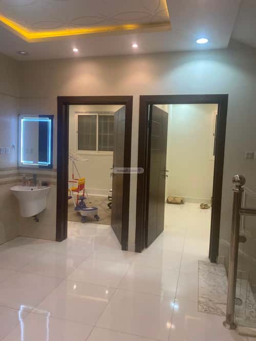 Villa 225 SQM Facing East with 8 Bedrooms Ohod, South Riyadh, Riyadh