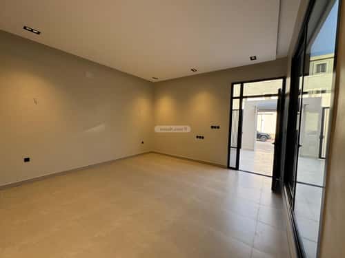 Villa 341.48 SQM Facing South East on 20m Width Street Al-Muanisiyah, East Riyadh, Riyadh