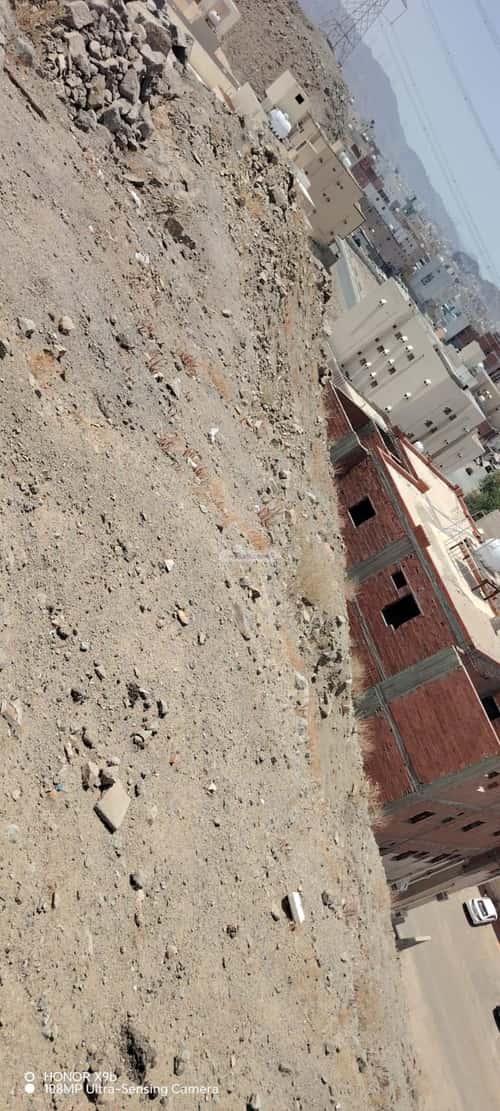 أرض 575 متر مربع شمالية على شارع 15م النوارية، مكة المكرمة