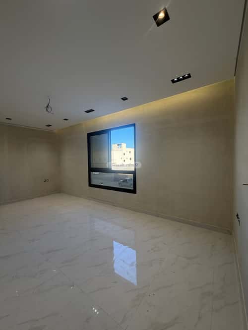 Apartment 171.23 SQM with 5 Bedrooms King Fahad Dist, Aldammam