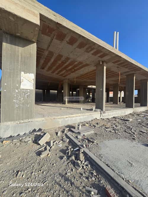 Building 857 SQM with 3 Floors Facing North Al Zomorod, North Jeddah, Jeddah