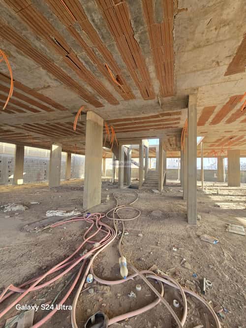 عمارة 857 متر مربع ب 3 أدوار واجهة شمالية الزمرد، شمال جدة، جدة