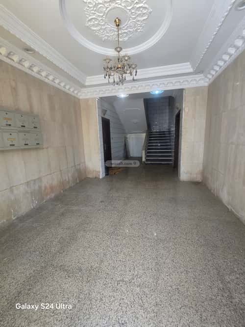 Building 525 SQM with 4 Floors Facing South Al Bawadi, North Jeddah, Jeddah
