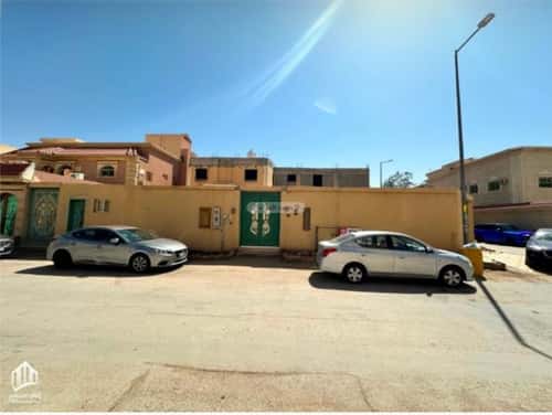 Villa 816 SQM Facing North West on 15m Width Street Ishbiliyah, East Riyadh, Riyadh