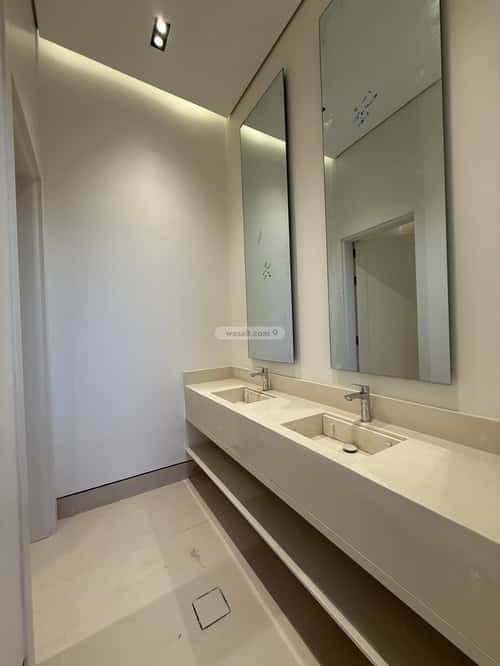 Villa 200 SQM Facing West on 25m Width Street As-Safa, Central Riyadh, Riyadh