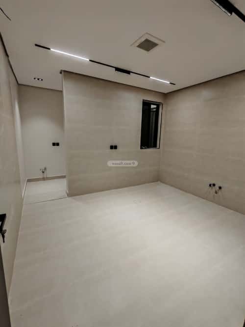 Floor 155.76 SQM with 5 Bedrooms Al-Maizaliyah, East Riyadh, Riyadh