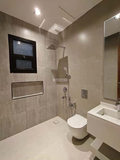 Floor 244.23 SQM with 5 Bedrooms Al-Yarmuk, East Riyadh, Riyadh