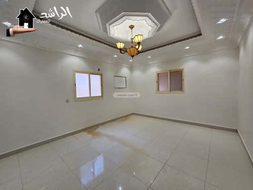 فيلا 411.8 متر مربع شرقية على شارع 40م وسط المدينة، عنيزة