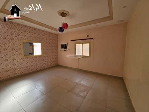 فيلا 411.8 متر مربع شرقية على شارع 40م وسط المدينة، عنيزة