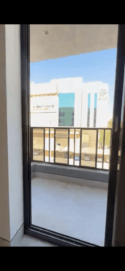 شقة 158 متر مربع ب 3 غرف الزهور، الدمام