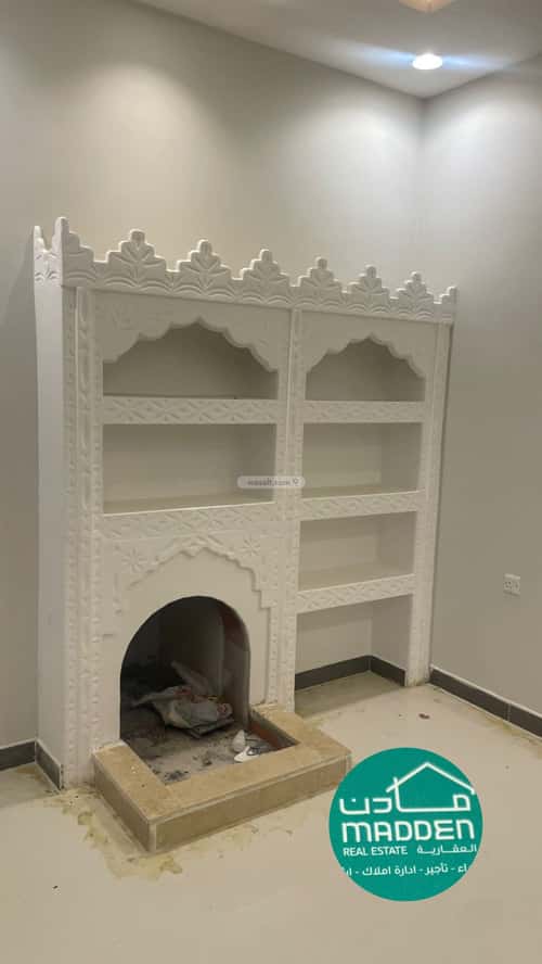 Villa 200 SQM Facing East with 9 Bedrooms Al-Mahdiyah, West Riyadh, Riyadh
