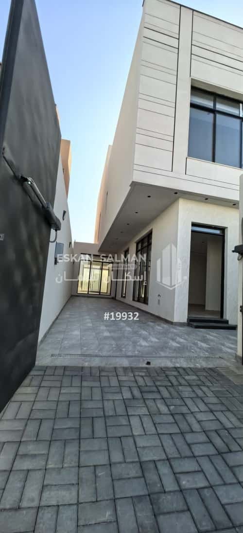 Villa 250 SQM Facing East on 40m Width Street Ishbiliyah, East Riyadh, Riyadh