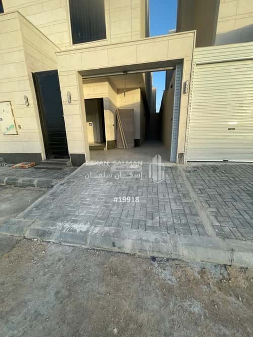 فيلا 225.71 متر مربع شمالية على شارع 18م الرمال، شرق الرياض، الرياض