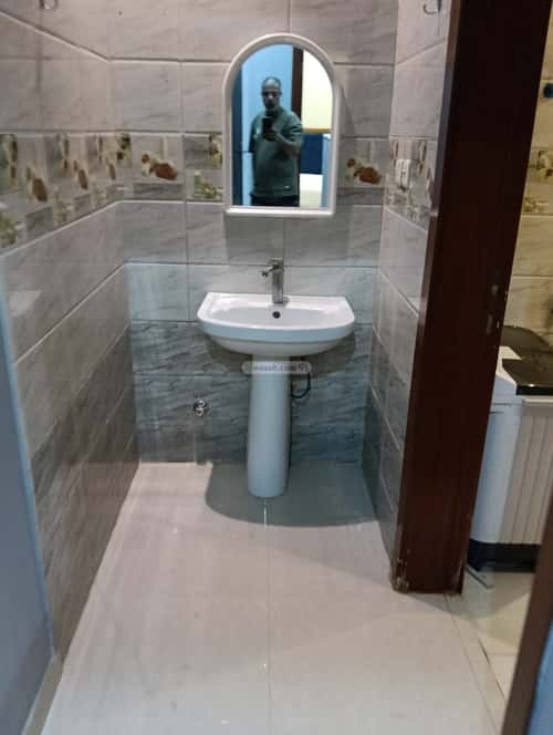 Furnished Apartment 1271 SQM Al-Muanisiyah, East Riyadh, Riyadh