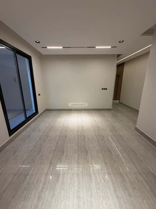 Floor with 5 Bedrooms Ar-Rimal, East Riyadh, Riyadh