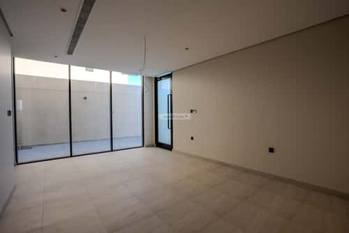Villa 302 SQM Facing South East on 18m Width Street Al Seef, Aldammam