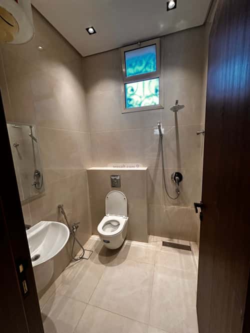 Floor 286 SQM with 7 Bedrooms Qurtubah, East Riyadh, Riyadh
