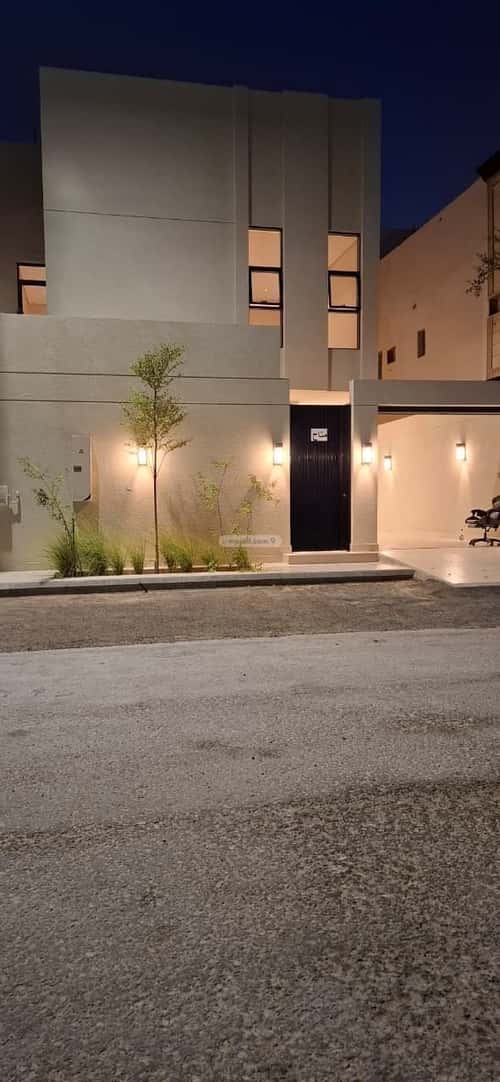 Villa 250 SQM King Fahad Dist, Aldammam