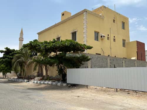 Villa 350 SQM Facing North on 15m Width Street Al Alo'Lo', North Jeddah, Jeddah
