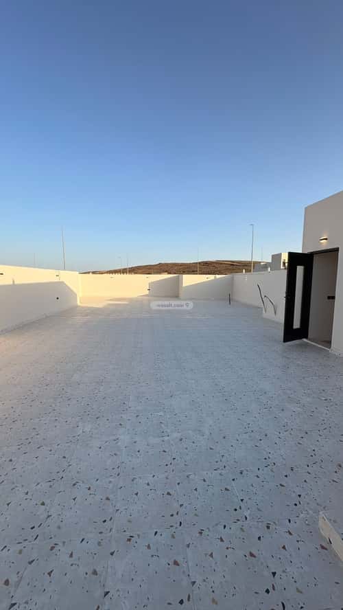 Floor 400 SQM with 5 Bedrooms Al-Jisah, Madinah