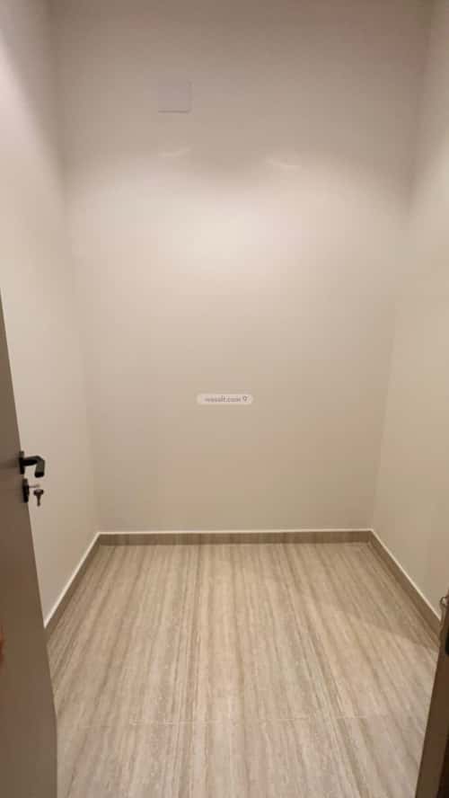 Floor 400 SQM with 5 Bedrooms Al-Jisah, Madinah