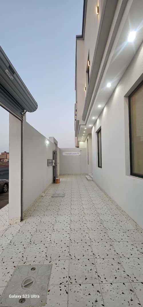 Villa 400 SQM Facing North West on 32m Width Street Al Frosyah, East Jeddah, Jeddah