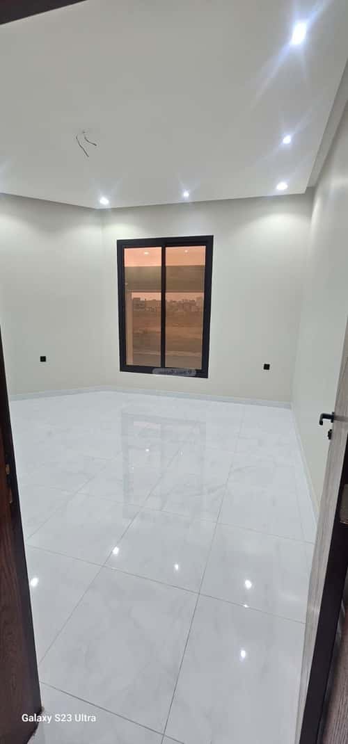 Villa 400 SQM Facing North West on 32m Width Street Al Frosyah, East Jeddah, Jeddah