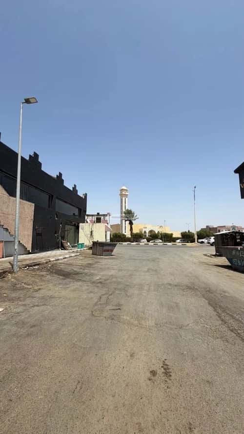 Building 1050 SQM Facing South The Beach, Jazan
