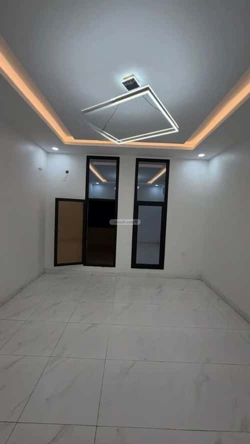 Apartment 217.44 SQM with 5 Bedrooms Ar Rawdah, Abu Arish - 'Abu Earish