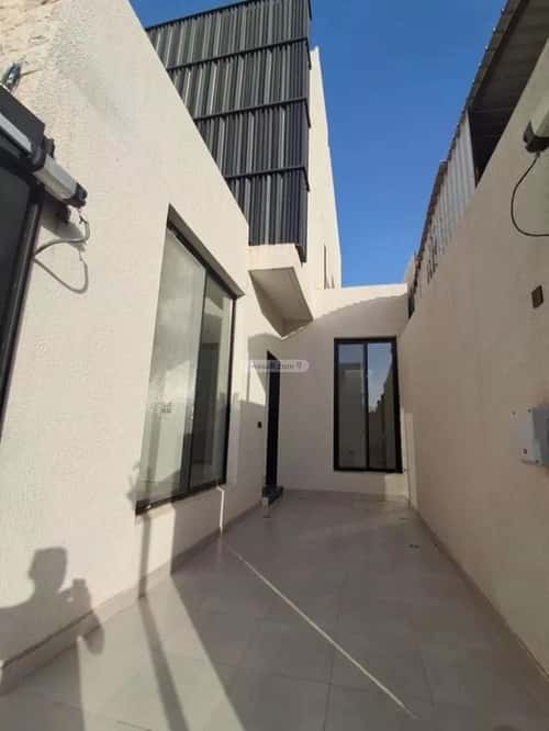 Floor 124.51 SQM with 3 Bedrooms As-Suwaidi, West Riyadh, Riyadh
