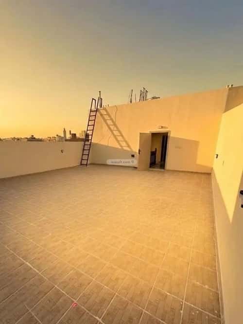 فيلا 300 متر مربع شرقية على شارع 12م الياقوت، شمال جدة، جدة