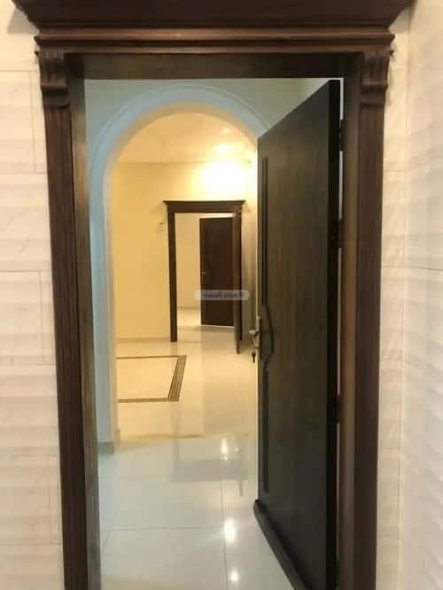 Apartment 1012.5 SQM with 5 Bedrooms Al Fysalyah, Aldammam