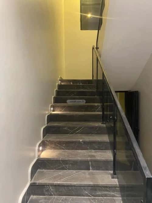 Floor 1650 SQM with 5 Bedrooms Qurtubah, East Riyadh, Riyadh