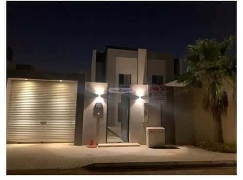 فيلا 300 متر مربع واجهة شمالية ب 5 غرف عكاظ، جنوب الرياض، الرياض