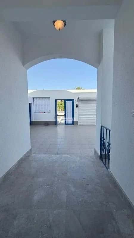 Villa 605 SQM Facing East on 32m Width Street Al Shate|E, North Jeddah, Jeddah