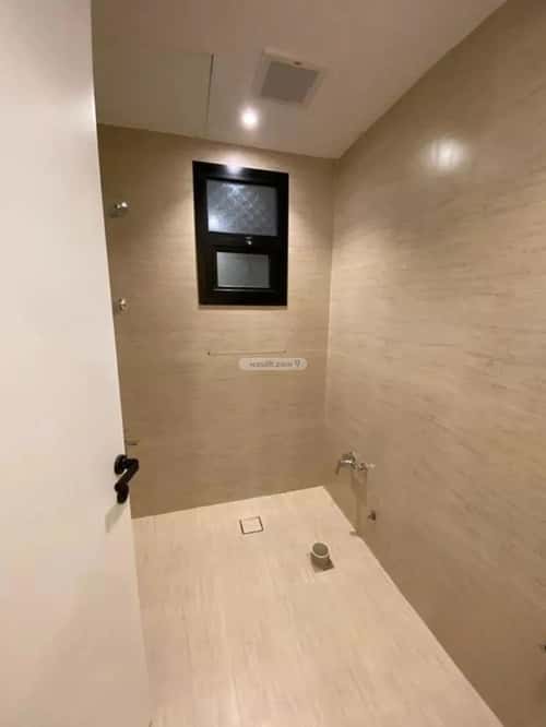 Building 840 SQM Facing South Dahrat Laban, West Riyadh, Riyadh