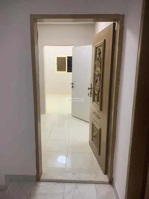 Villa 420 SQM Facing East on 15m Width Street Al-Muanisiyah, East Riyadh, Riyadh