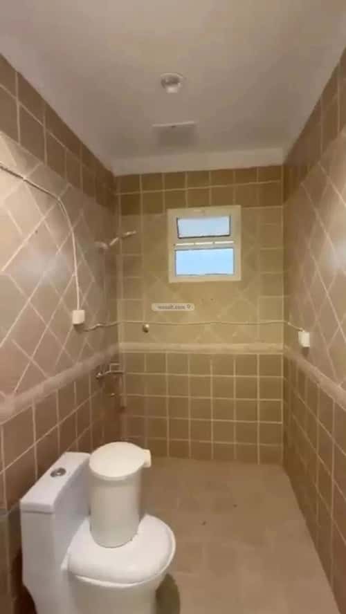 Floor 375 SQM with 4 Bedrooms Ghirnatah, East Riyadh, Riyadh