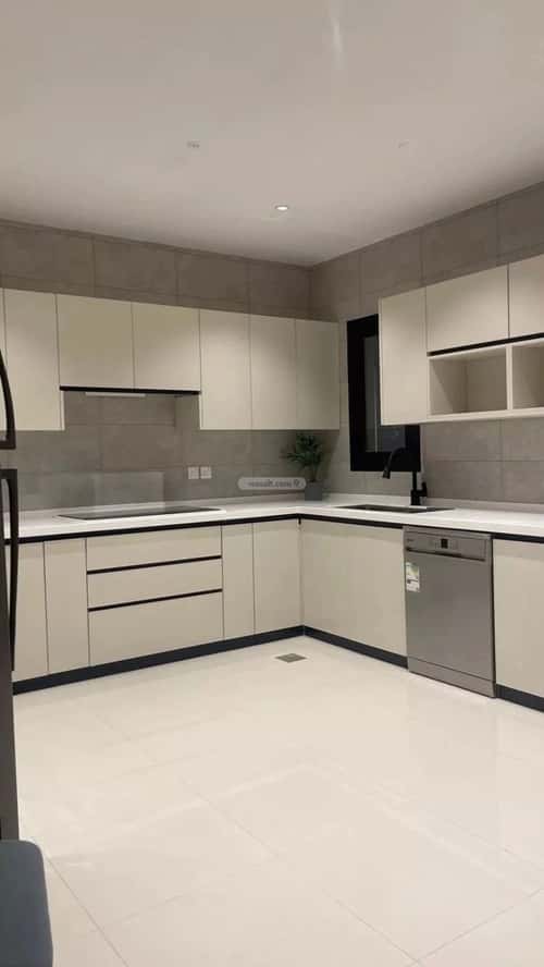 Apartment 217 SQM with 5 Bedrooms Al Difa'A, Madinah