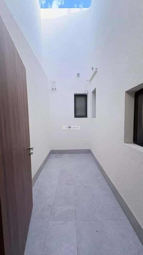 Floor 273 SQM with 4 Bedrooms Al-Shafa'A, Madinah