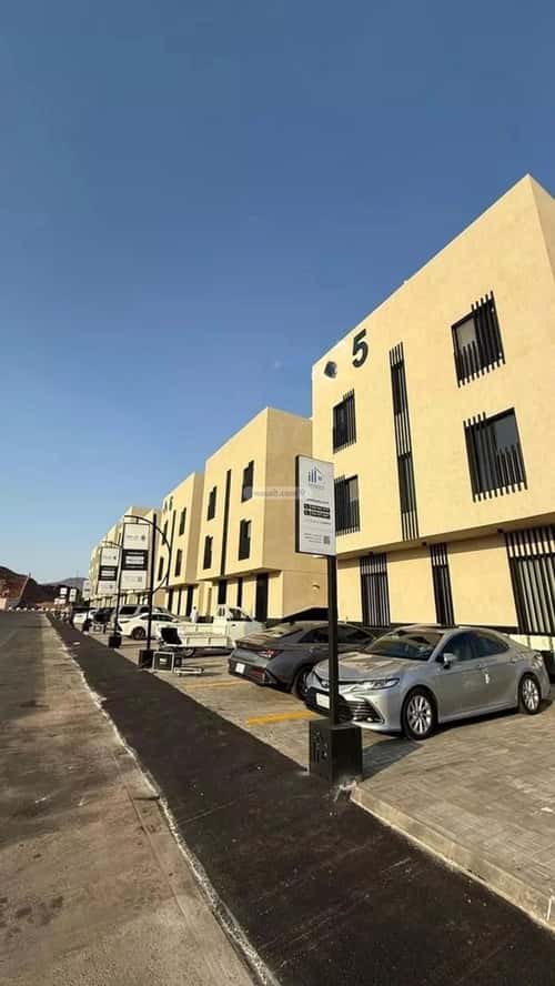 Apartment 225.26 SQM with 5 Bedrooms Al Difa'A, Madinah