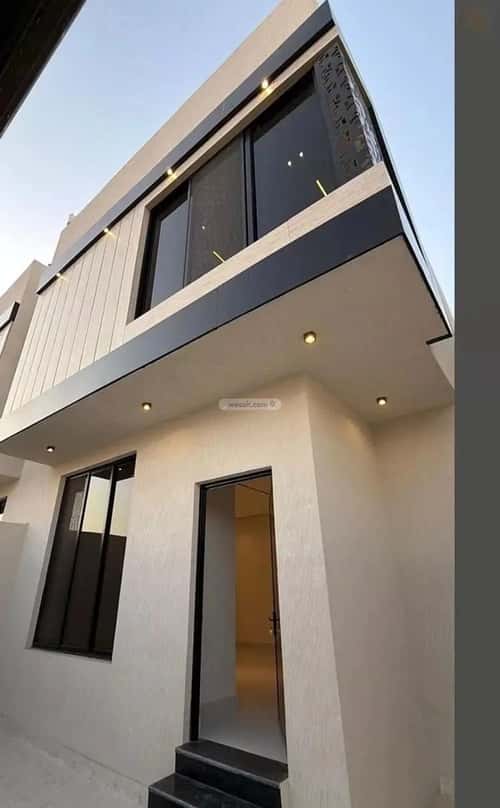 فيلا 270.82 متر مربع جنوبية على شارع 20م الشراع، الخبر