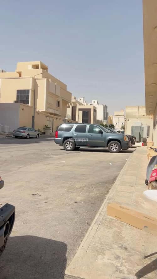 عمارة 900 متر مربع واجهة شمالية الملقا، شمال الرياض، الرياض