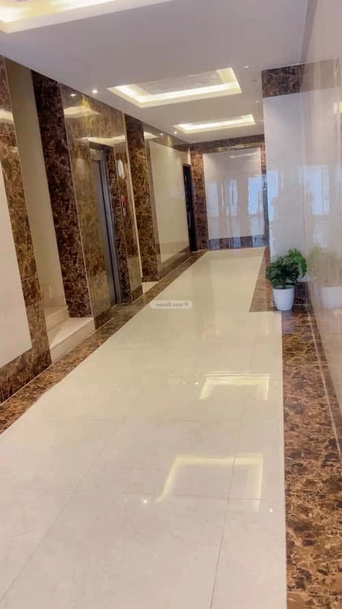 Building 900 SQM Facing North Al-Malqa, North Riyadh, Riyadh