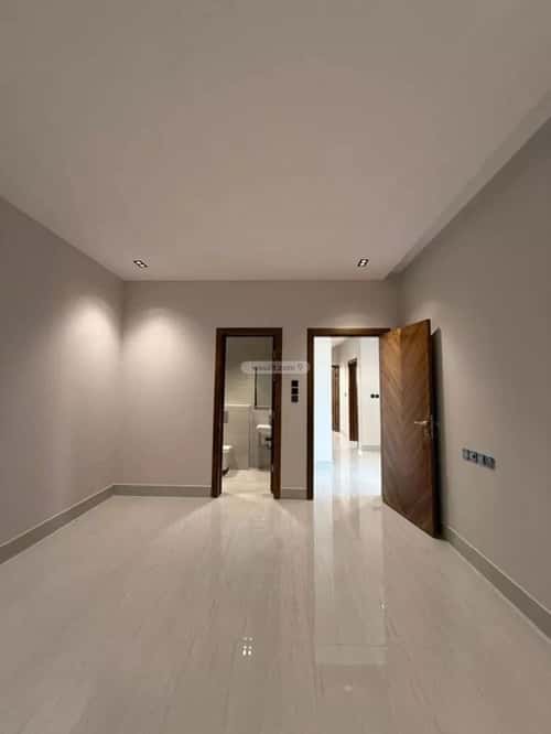 Villa 344.71 SQM Facing East on 25m Width Street Al-Mahdiyah, West Riyadh, Riyadh