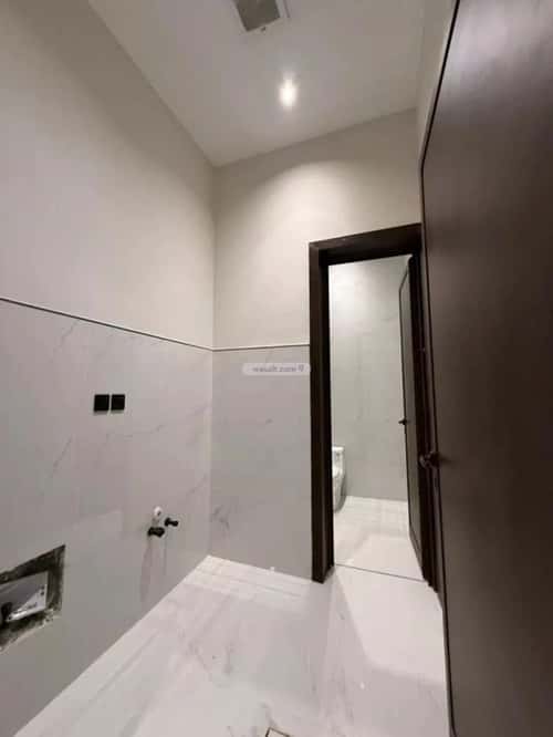 Villa 663.56 SQM Facing East on 25m Width Street Al-Mahdiyah, West Riyadh, Riyadh