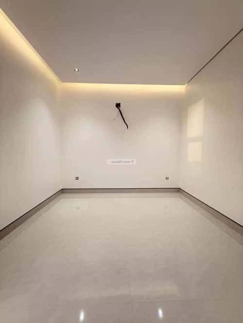 Villa 400 SQM Facing East on 20m Width Street Al-Mahdiyah, West Riyadh, Riyadh