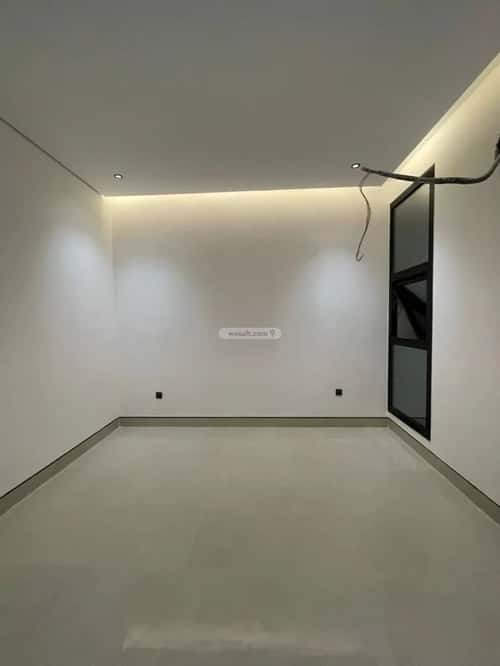 Villa 400 SQM Facing East on 20m Width Street Al-Mahdiyah, West Riyadh, Riyadh