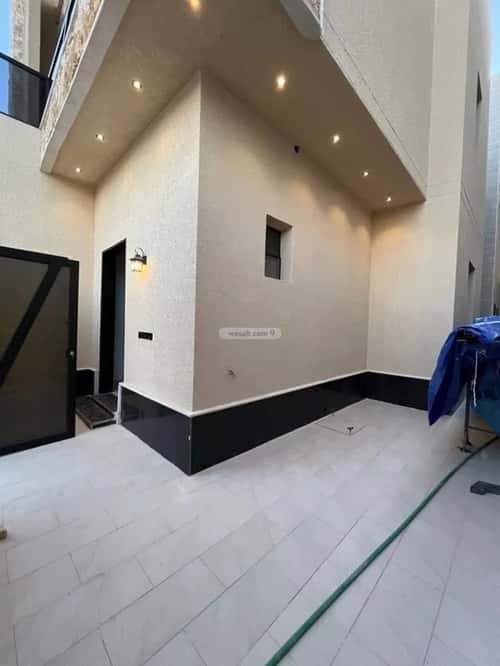Villa 472.98 SQM Facing South on 20m Width Street Al-Mahdiyah, West Riyadh, Riyadh