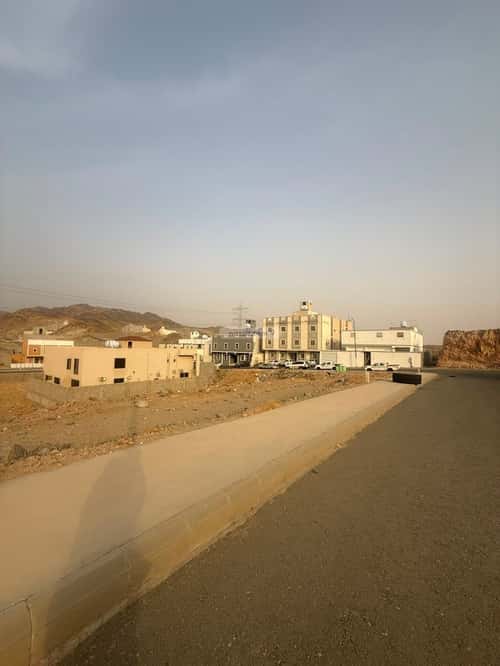 Land 608.73 SQM Facing South West on 15m Width Street Alghashashyaalgadeed, Makkah Al Mukarramah